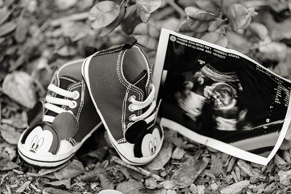 Maternity-027-BW