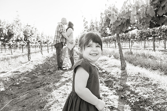 MedinaEngagement-BW-12