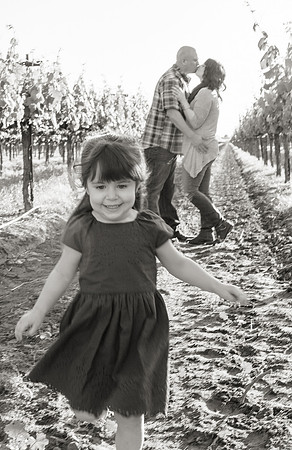 MedinaEngagement-BW-14