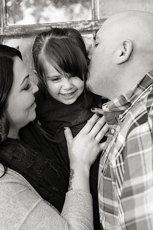 MedinaEngagement-BW-23