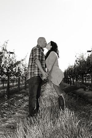 MedinaEngagement-BW-54