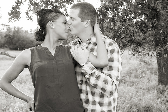 Engagement-BW-24