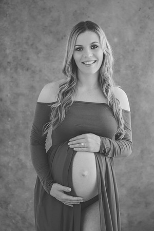 Maternity-17-BW