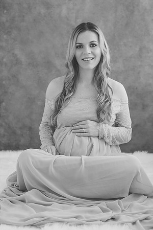 Maternity-21-BW