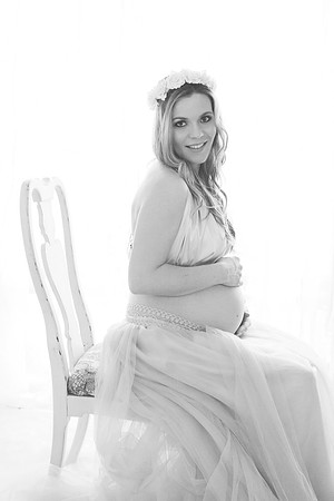 Maternity-32-BW