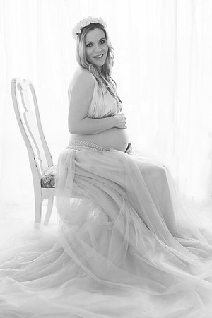 Maternity-31-BW