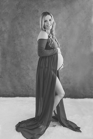 Maternity-19-BW