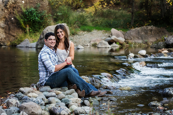 Engagement Photos on Covered Bridge
