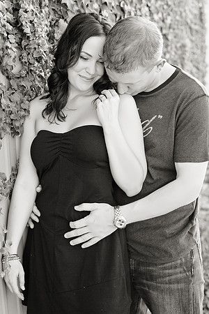 Country Engagement Photos with horses