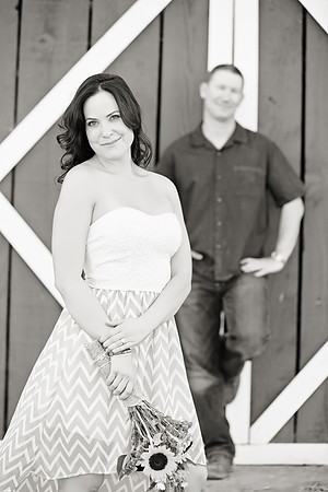 Country Engagement Photos with horses