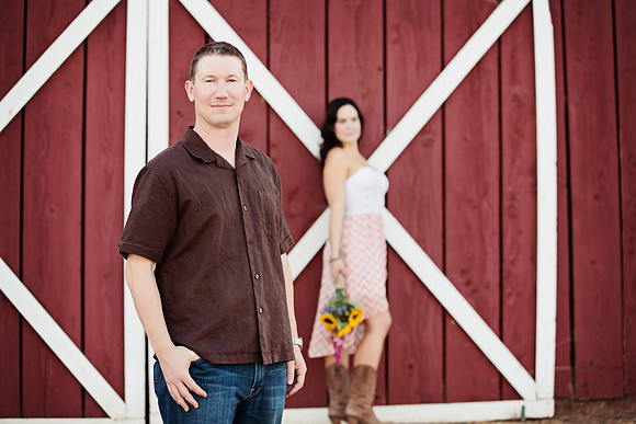 Country Engagement Photos with horses