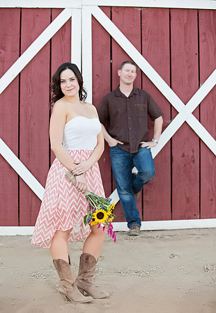 Country Engagement Photos with horses