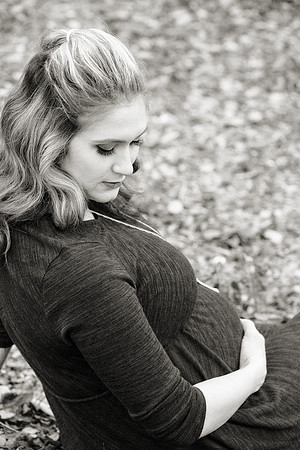 Maternity-036-BW