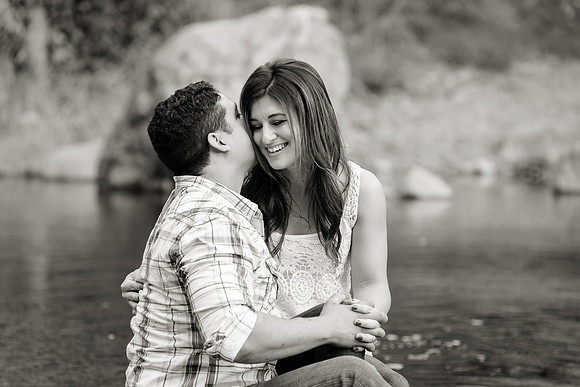 Engagement Photos on Covered Bridge