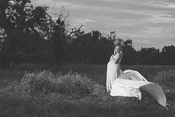 Maternity-37-BW