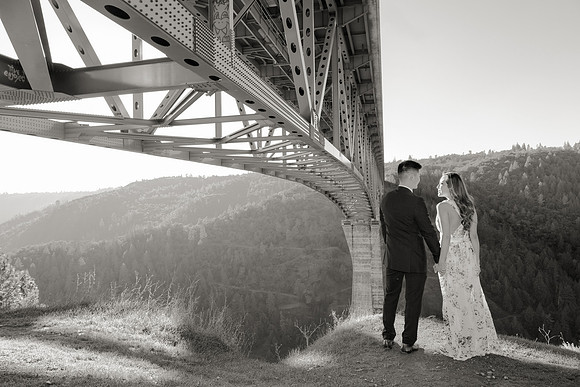Engagement-05-BW