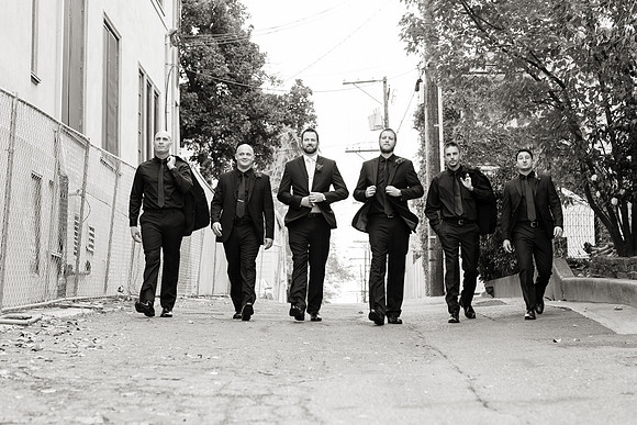 WEDDING-076-BW
