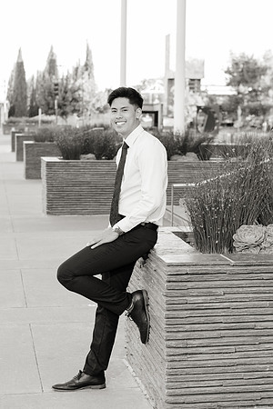 Grad-05-BW