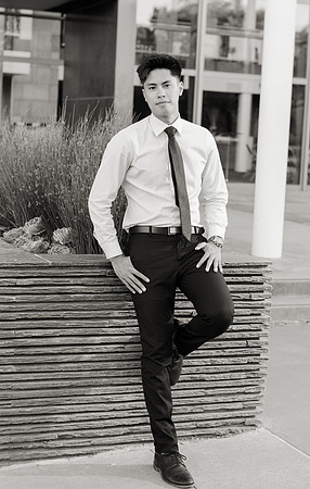 Grad-08-BW