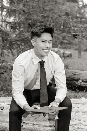 Grad-22-BW