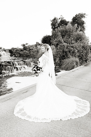 Wedding-422-BW