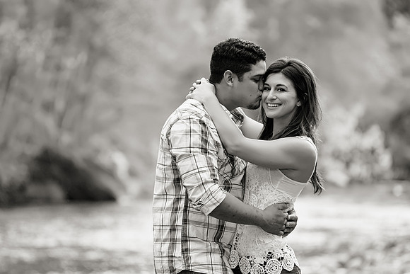 Engagement Photos on Covered Bridge