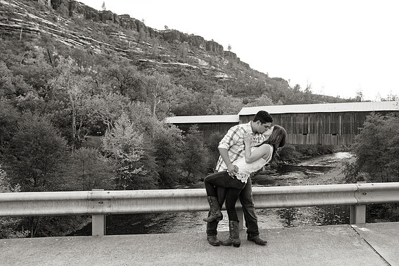Engagement Photos on Covered Bridge