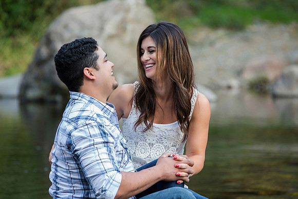 Engagement Photos on Covered Bridge