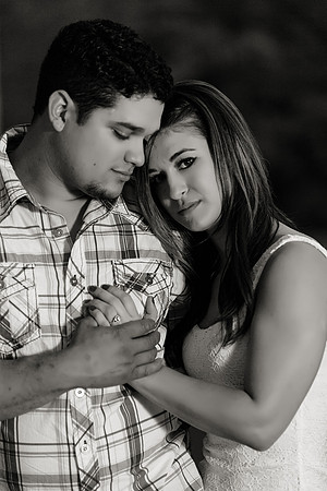 Engagement Photos on Covered Bridge