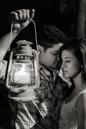 Engagement Photos on Covered Bridge