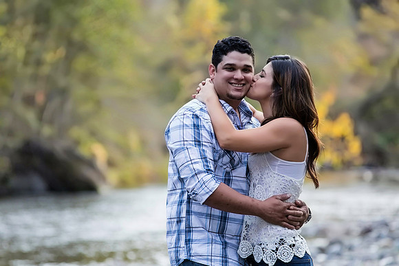 Engagement Photos on Covered Bridge